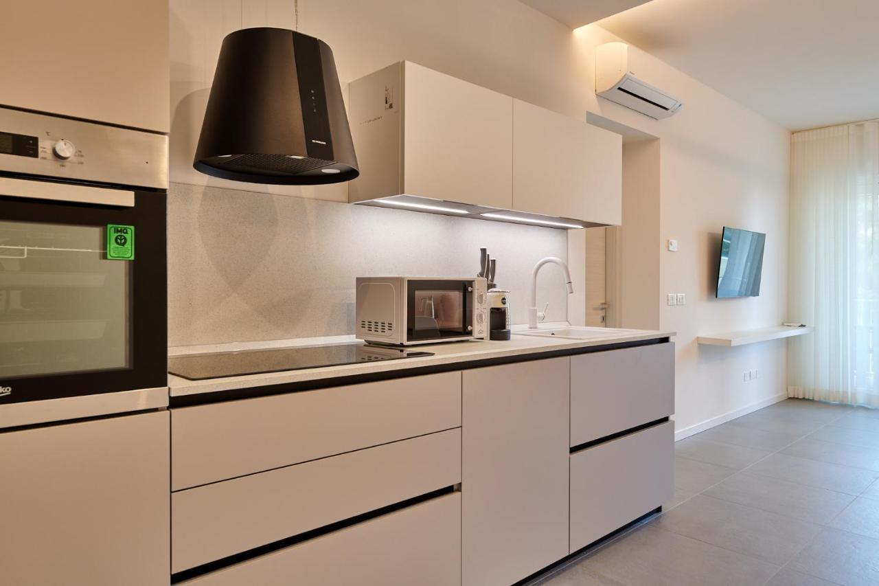 Apartmentsgarda - Residenza Monte Baldo - Garda Apartment Garda (Verona)